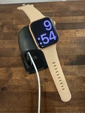 RoseGold Apple Watch Smartwatch